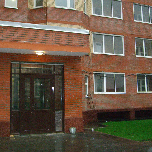 Сходня, Жилой дом-9